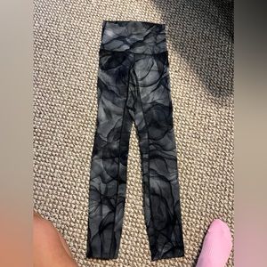 Lululemon leggings size 2